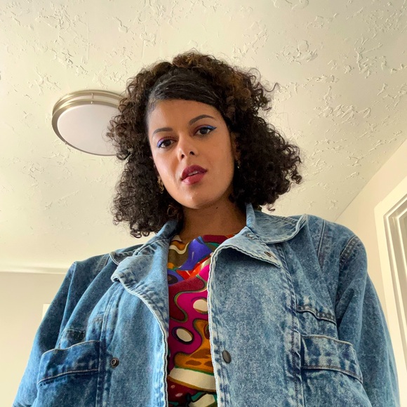 Meet your Posher, Lisandra - Picture 1 of 1